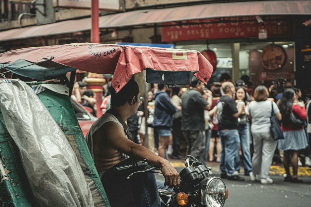 Kolekcja Miast Stefana Felda: Manila i Pekin