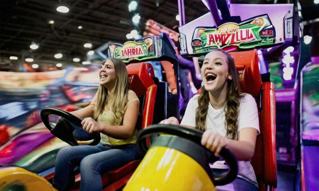 Raw Thrills zadebiutuje z Jackpot Racer, Godzilla Kaiju Wars Deluxe i innymi tytułami na IAAPA 2025